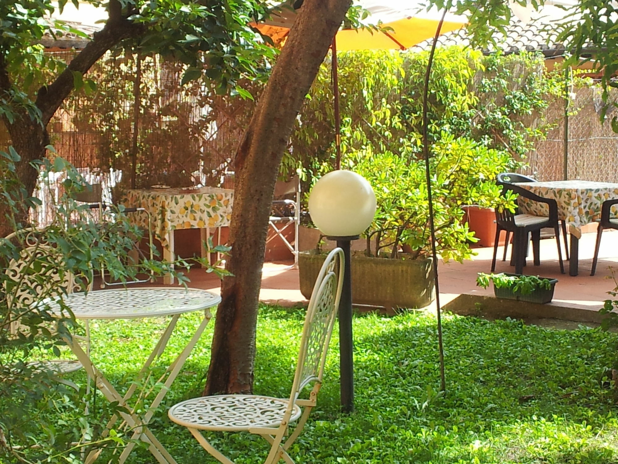 Al Giardino Di Alice Bed & Breakfast Perugia Exterior photo